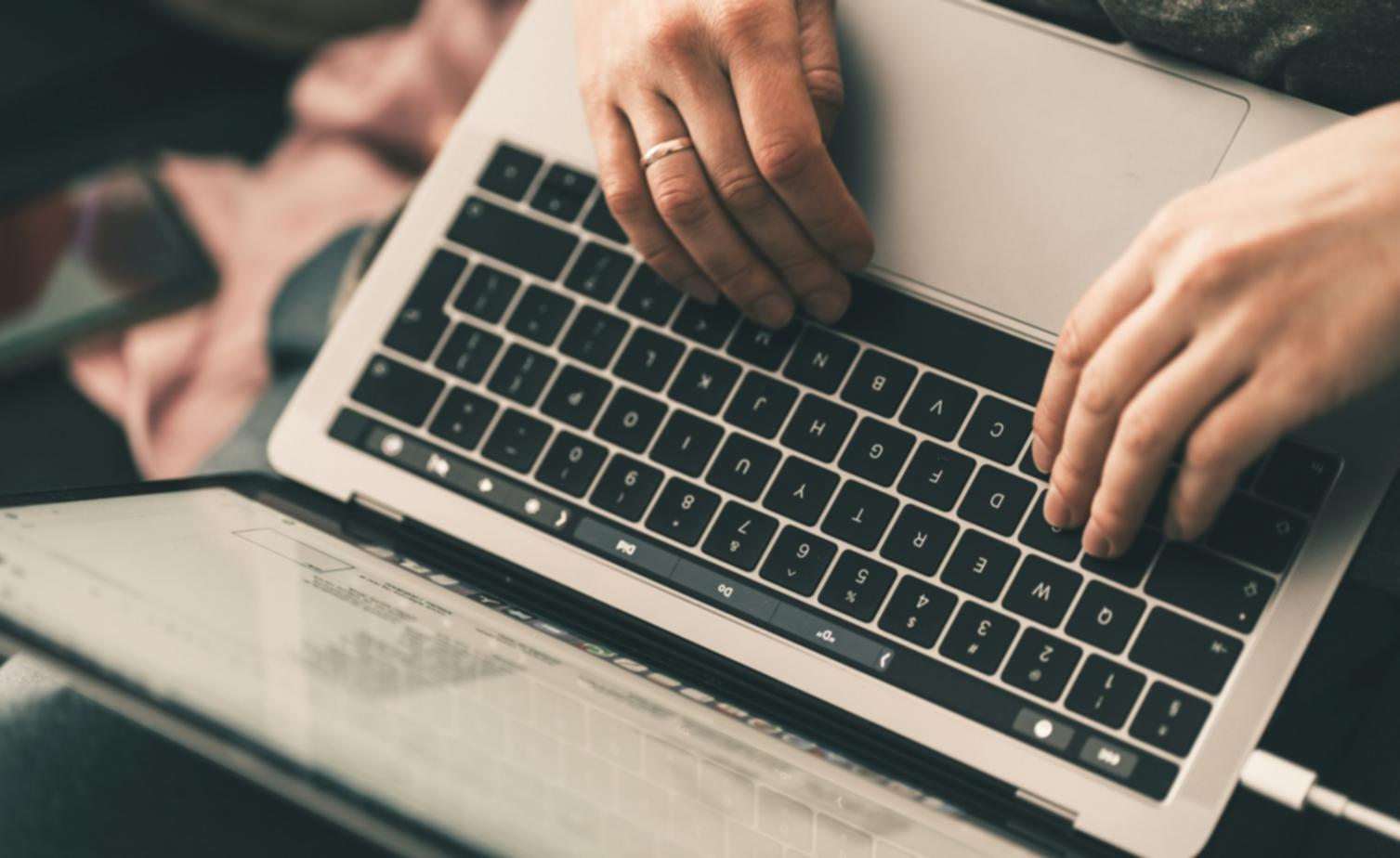 Демонстрация образовательной платформы на различных устройствах